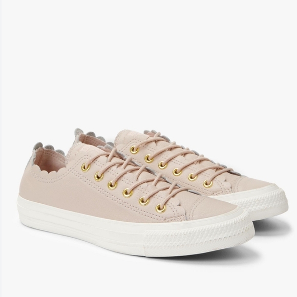 Converse Women's Chuck Taylor Scalloped Trainers Blush Leather - Picture 3 of 8